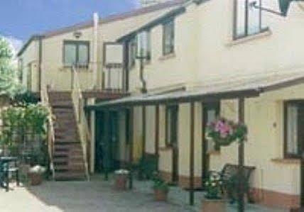 The New Inn Guest House Bridgend  Exteriör bild