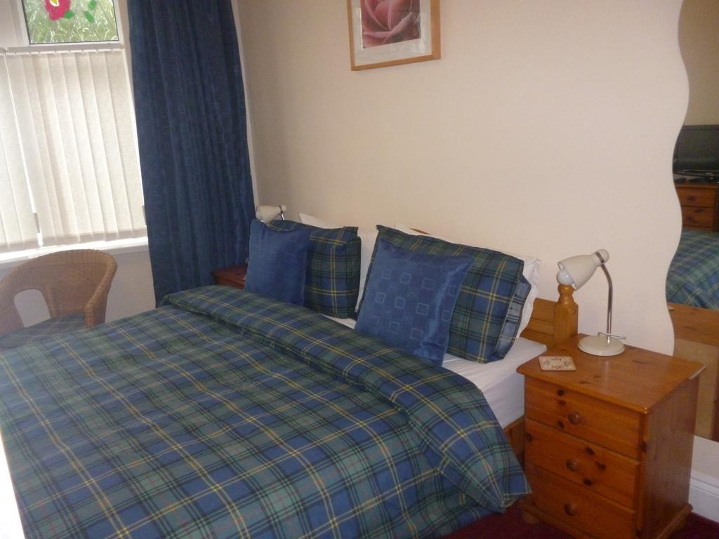 The New Inn Guest House Bridgend  Exteriör bild